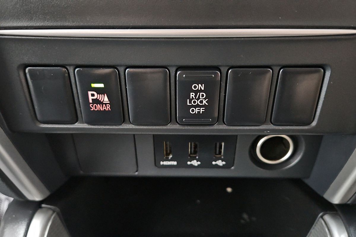 2020 Mitsubishi Triton GLX+ MR 4X4