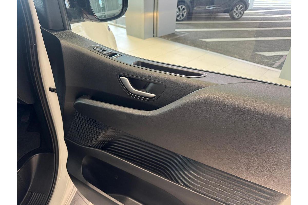 2022 Hyundai STARIA LOAD US4.V1
