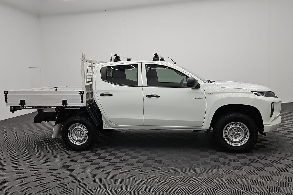 2022 Mitsubishi Triton GLX MR 4X4
