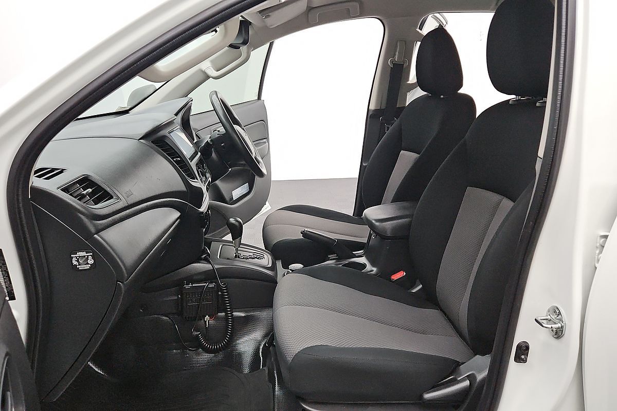 2022 Mitsubishi Triton GLX MR 4X4