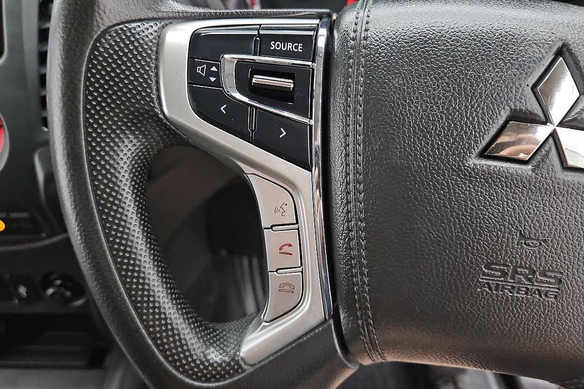 2022 Mitsubishi Triton GLX MR 4X4