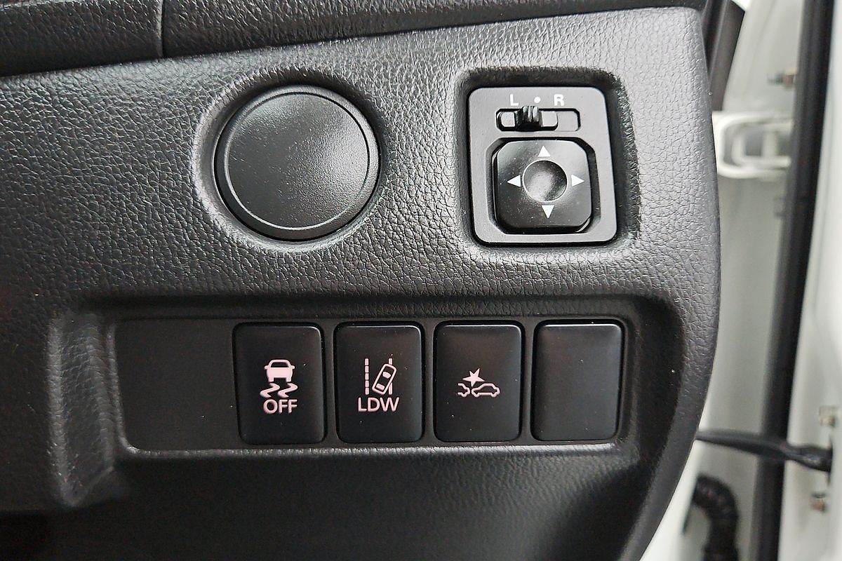 2022 Mitsubishi Triton GLX MR 4X4