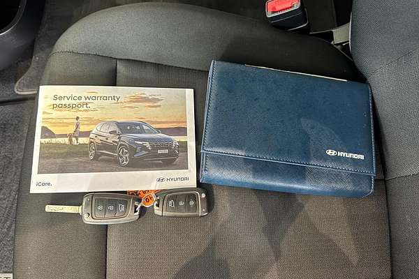 2022 Hyundai STARIA LOAD US4.V1