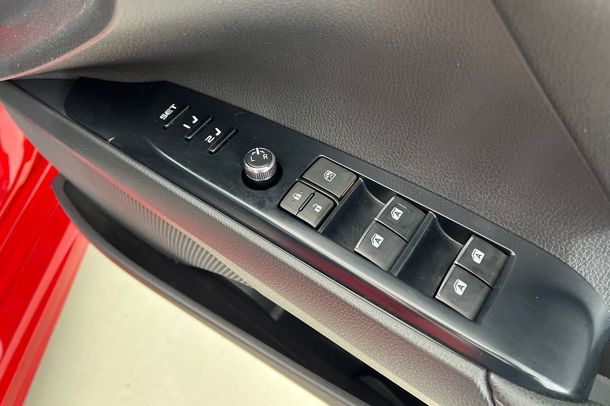 2019 Toyota Camry SL GSV70R