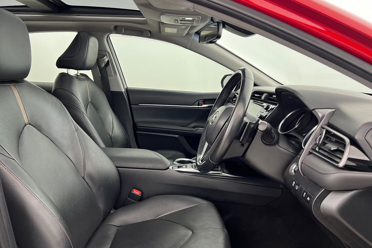 2019 Toyota Camry SL GSV70R
