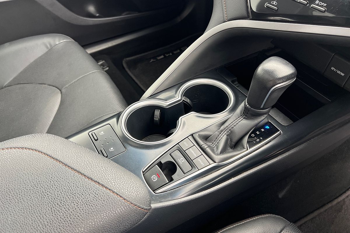 2019 Toyota Camry SL GSV70R