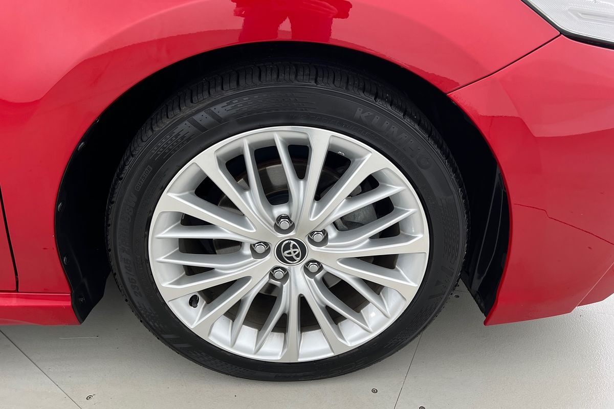 2019 Toyota Camry SL GSV70R