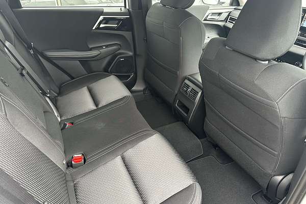 2025 Mitsubishi Outlander ES ZM