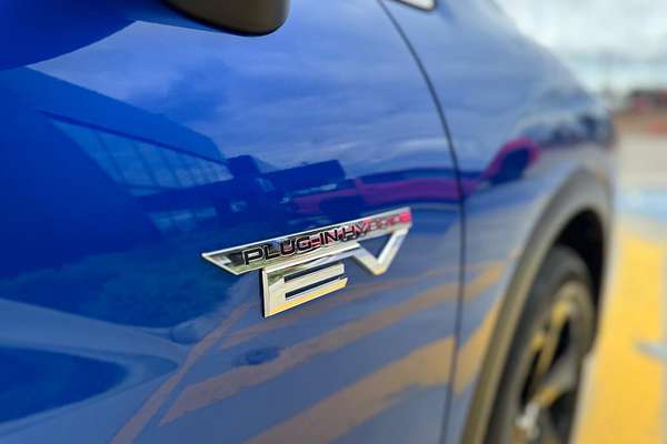 2024 Mitsubishi Eclipse Cross PHEV GSR YB