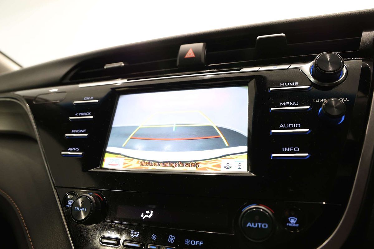 2018 Toyota Camry Ascent AXVH71R