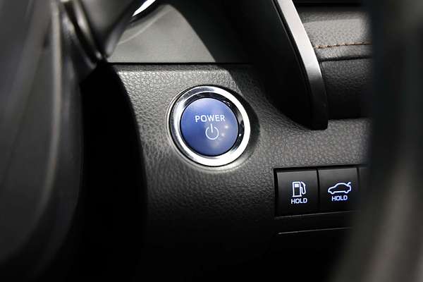 2018 Toyota Camry Ascent AXVH71R