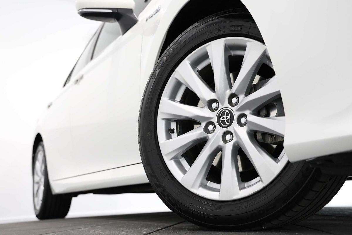 2018 Toyota Camry Ascent AXVH71R