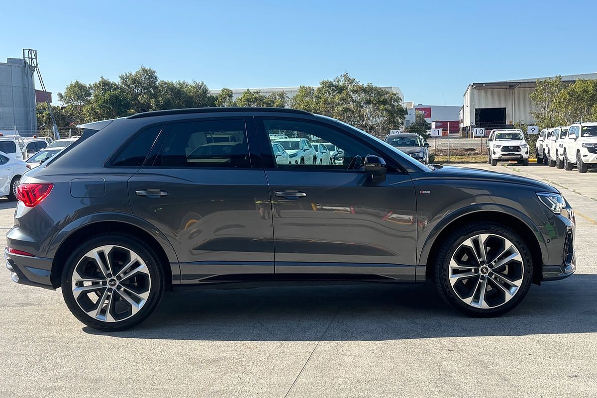 2021 Audi Q3 40 TFSI S line F3