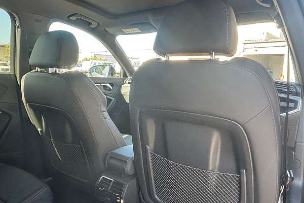 2021 Audi Q3 40 TFSI S line F3