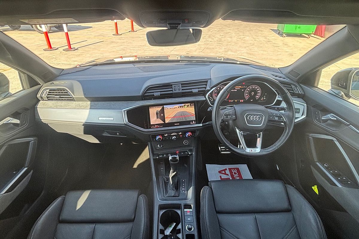 2021 Audi Q3 40 TFSI S line F3