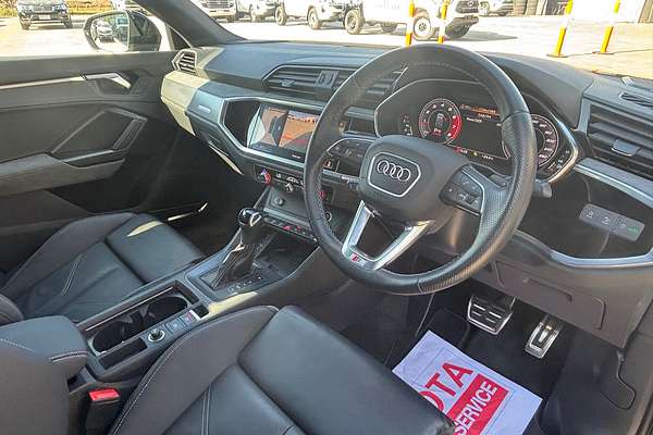 2021 Audi Q3 40 TFSI S line F3