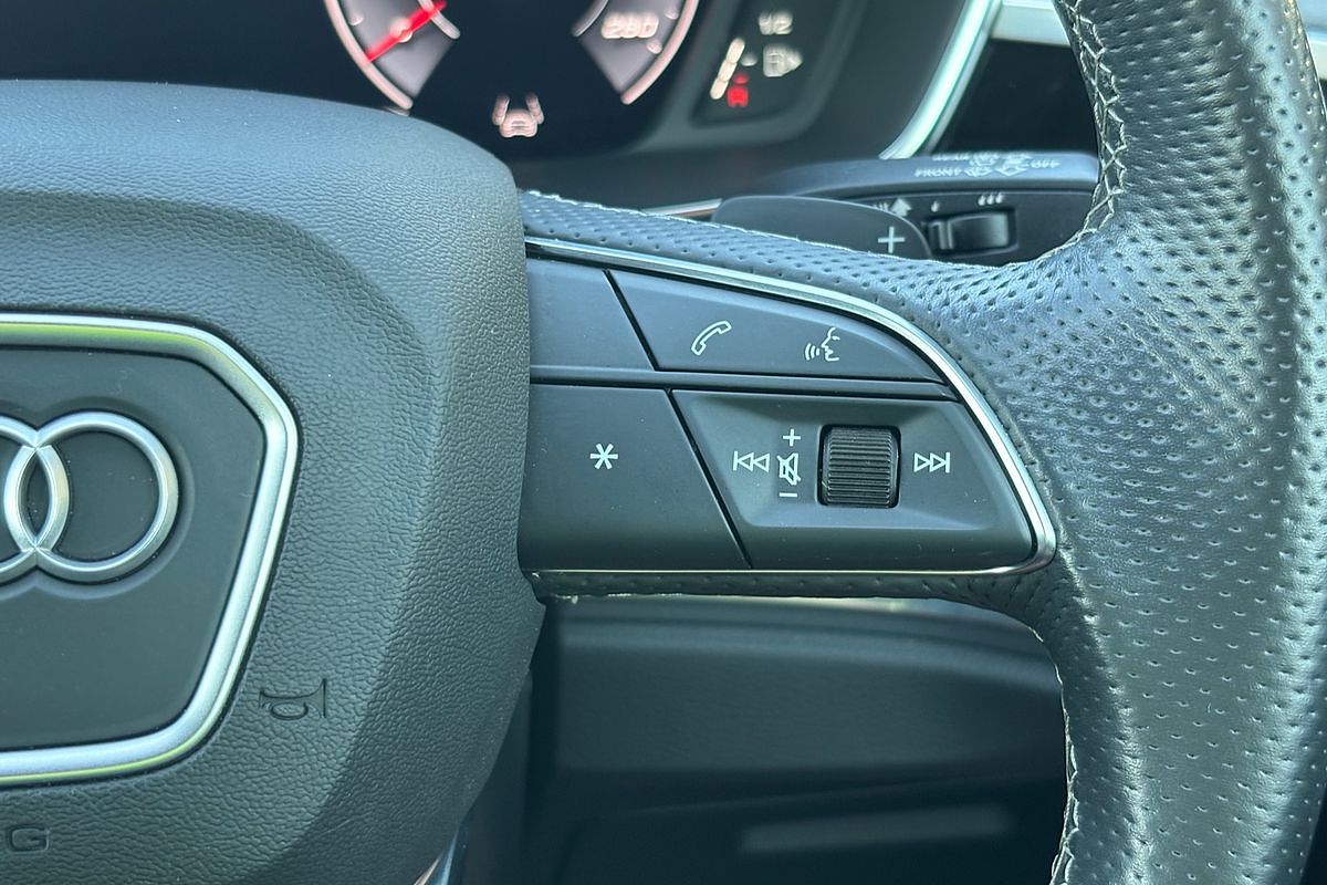 2021 Audi Q3 40 TFSI S line F3