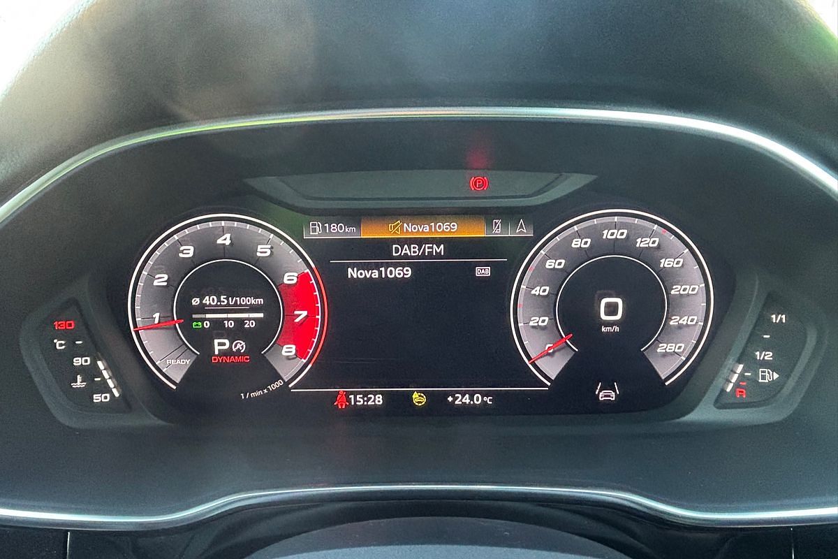 2021 Audi Q3 40 TFSI S line F3