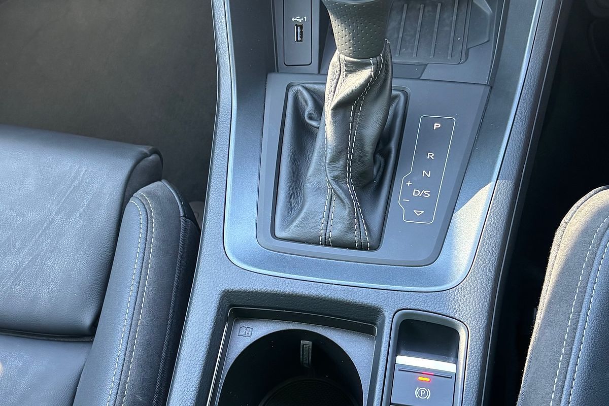 2021 Audi Q3 40 TFSI S line F3