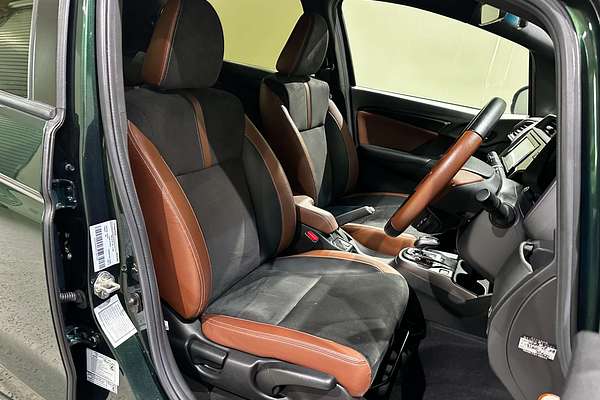 2019 Honda Fit Hybrid L Honda Sensing GP5