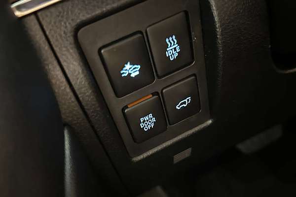 2016 Toyota Landcruiser Sahara VDJ200R