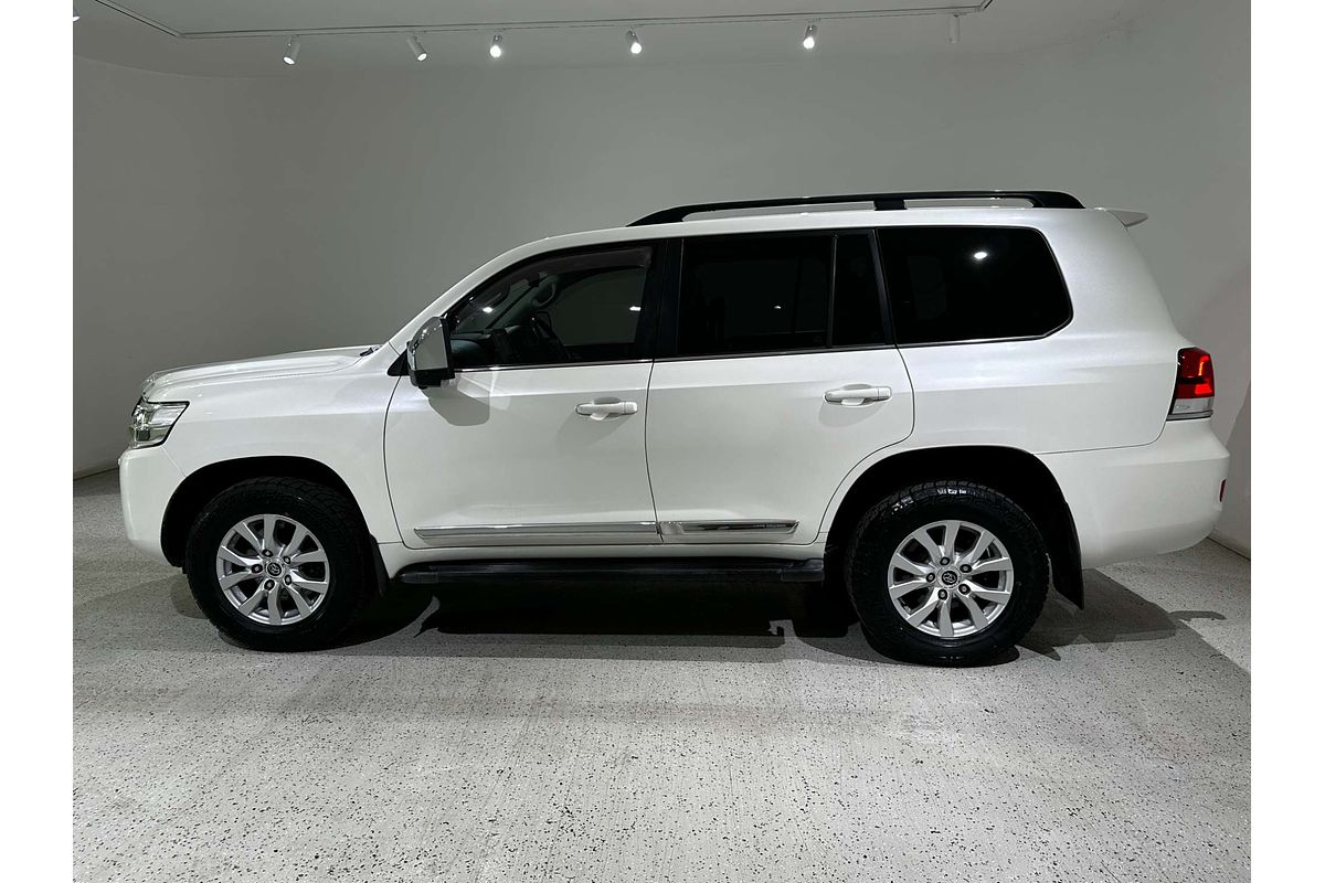 2016 Toyota Landcruiser Sahara VDJ200R