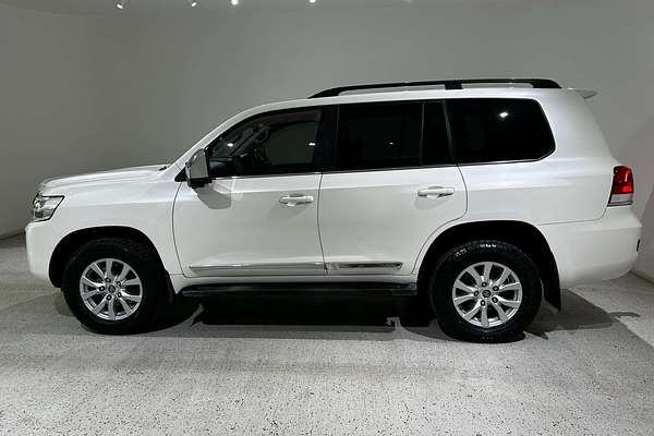 2016 Toyota Landcruiser Sahara VDJ200R