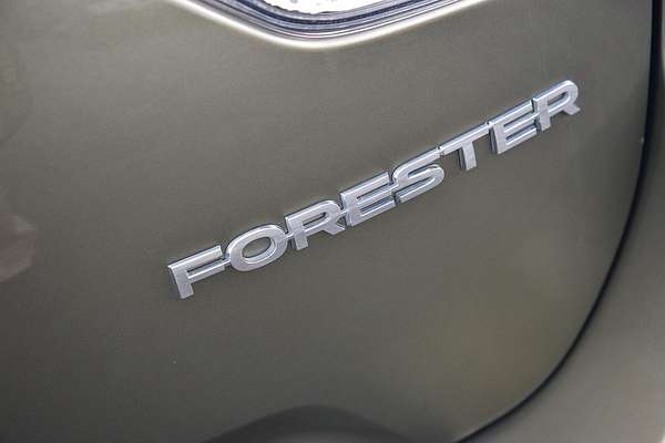 2024 Subaru Forester 2.5i-S S5