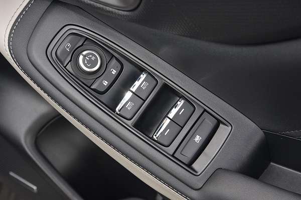 2024 Subaru Forester 2.5i-S S5