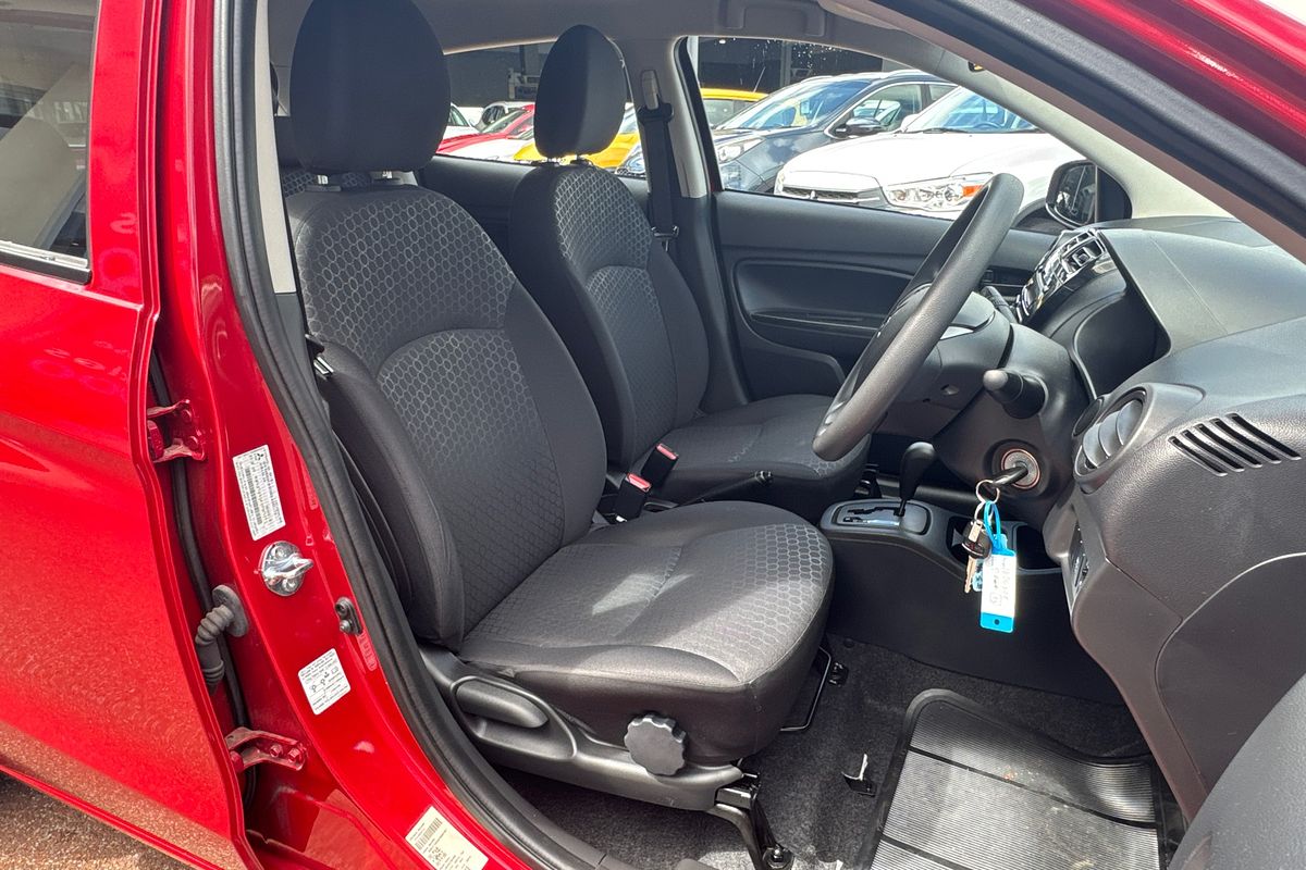 2016 Mitsubishi Mirage ES LA
