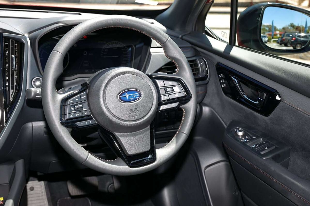 2025 Subaru Forester Hybrid Touring S6