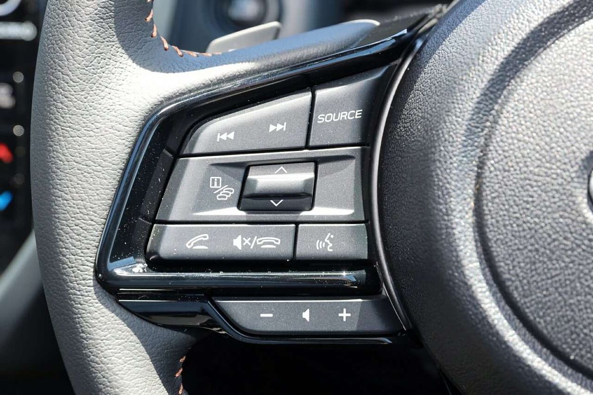 2025 Subaru Forester Hybrid Touring S6