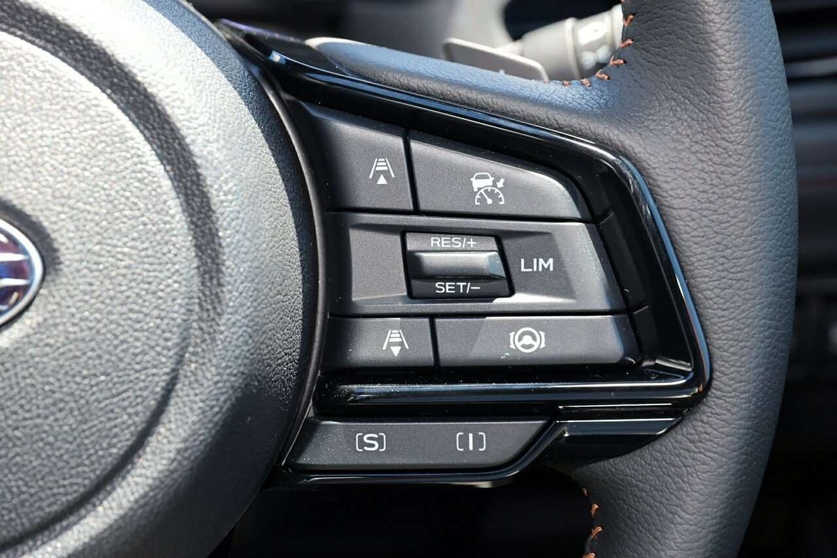 2025 Subaru Forester Hybrid Touring S6