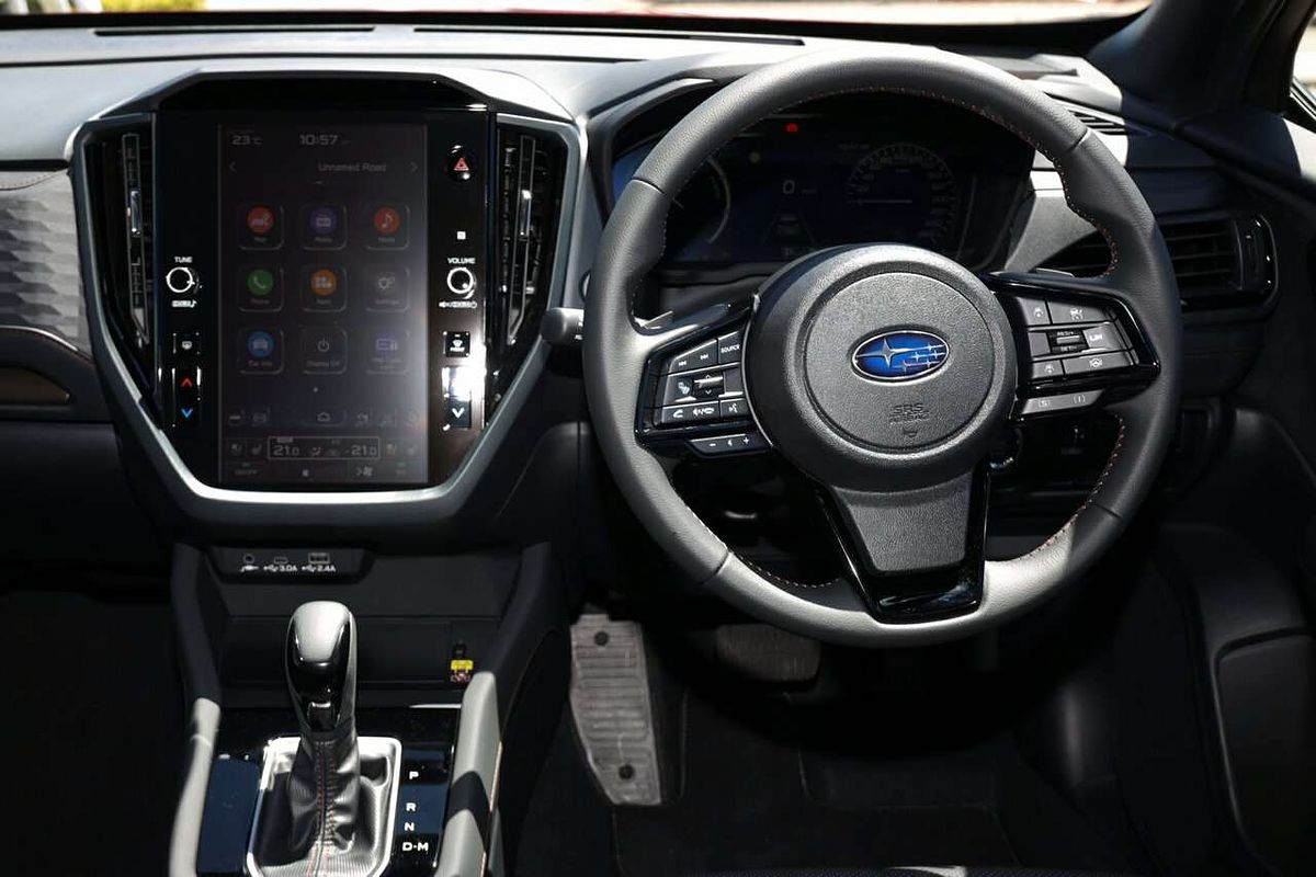 2025 Subaru Forester Hybrid Touring S6