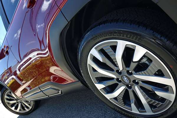 2025 Subaru Forester Hybrid Touring S6