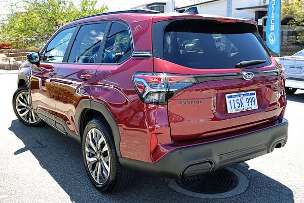 2025 Subaru Forester Hybrid Touring S6
