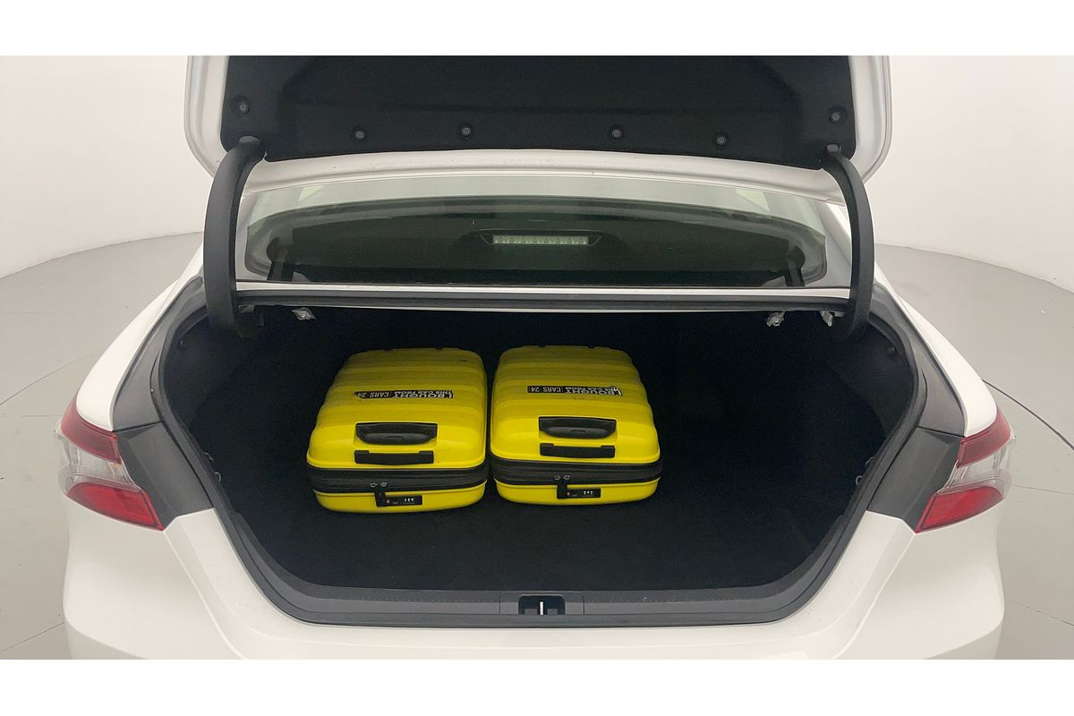 2022 Toyota Camry Ascent AXVH70R