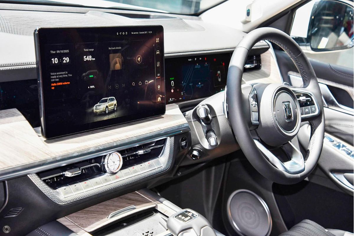 2025 GWM Tank 500 Ultra Hi4-T PHEV P03