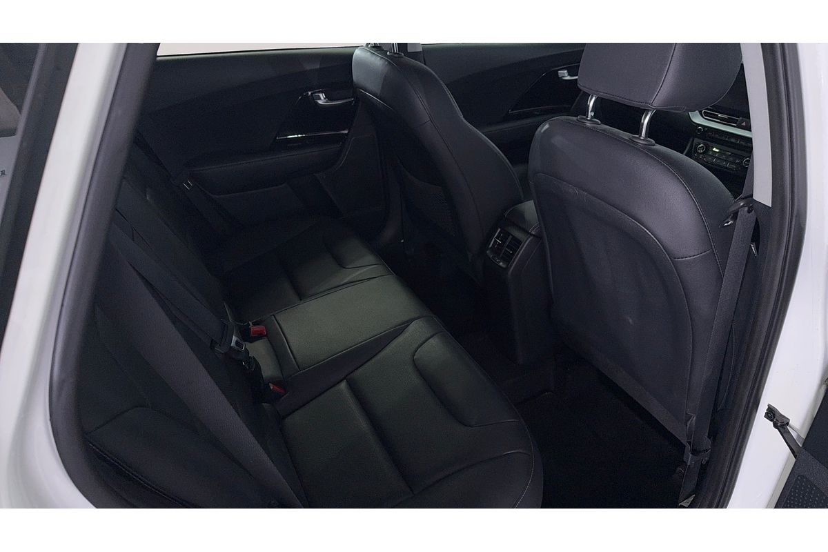 2021 Kia Niro Hybrid Sport DE