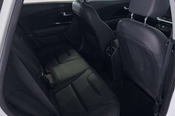 2021 Kia Niro Hybrid Sport DE