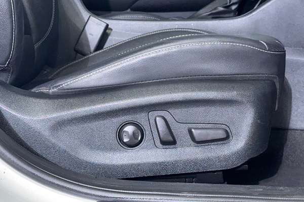 2021 Kia Niro Hybrid Sport DE