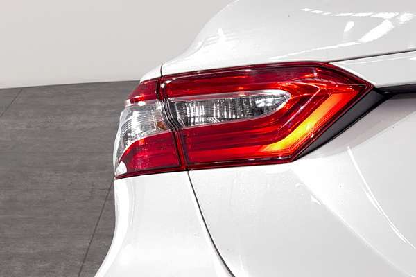 2020 Toyota Camry Ascent AXVH71R