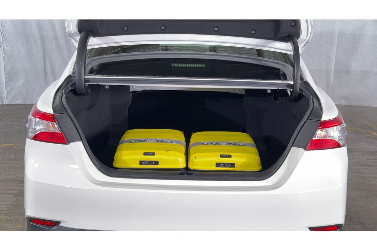 2020 Toyota Camry Ascent AXVH71R