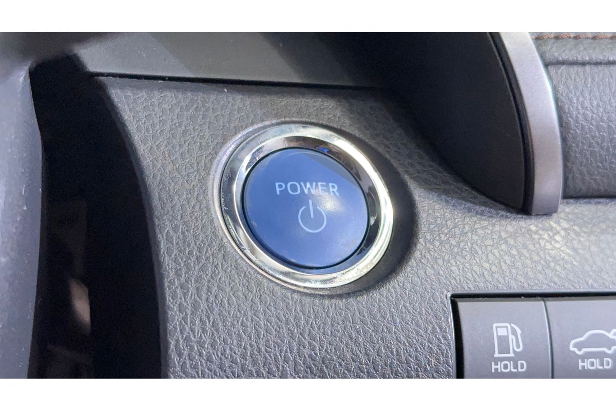 2020 Toyota Camry Ascent AXVH71R