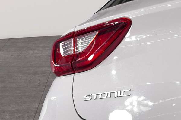 2023 Kia Stonic S YB