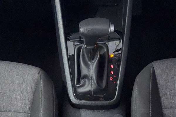 2023 Kia Stonic S YB