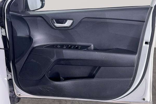 2023 Kia Stonic S YB