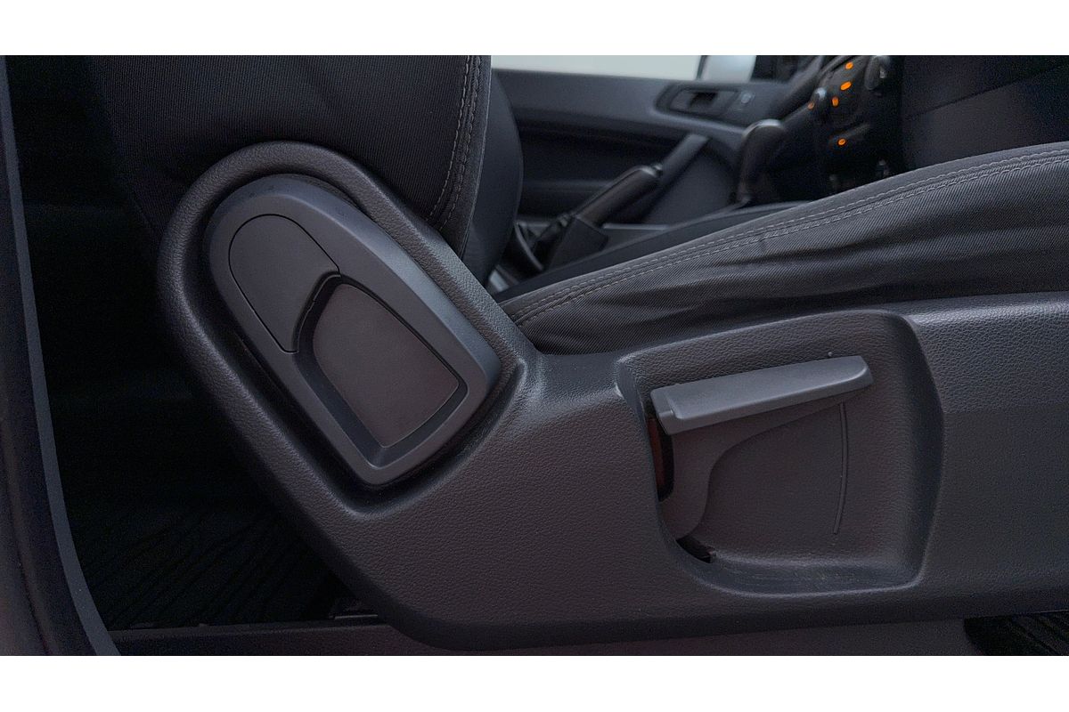 2015 Ford Everest Ambiente UA 3.2L