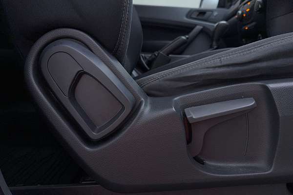 2015 Ford Everest Ambiente UA 3.2L