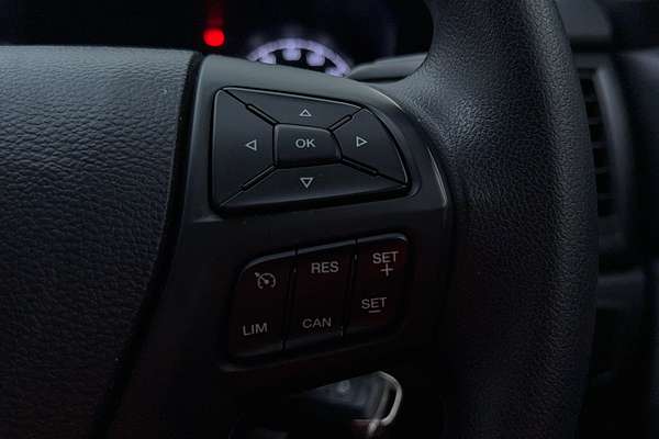 2015 Ford Everest Ambiente UA 3.2L